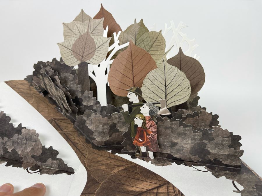 Red Riding Hood Pop-Up Book By Louise Rowe [Photo 10]