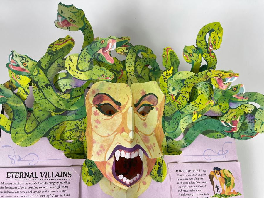 Dragons & Monsters Pop-Up Book [Photo 7]