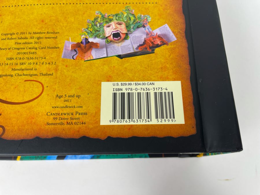 Dragons & Monsters Pop-Up Book [Photo 5]