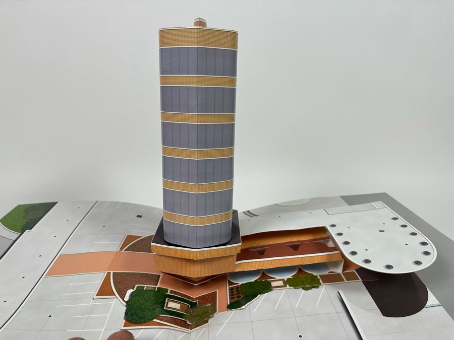 Frank Lloyd Wright Pop-Up Book [Photo 9]