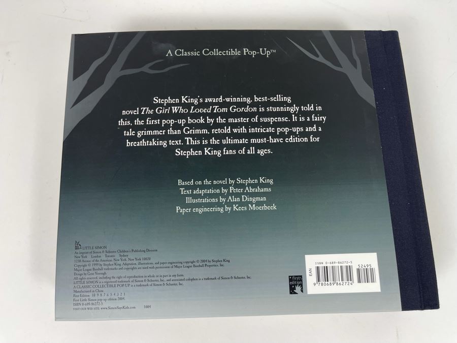 Stephen King The Girl Who Loved Tom Gordon Pop-Up Book [Photo 7]