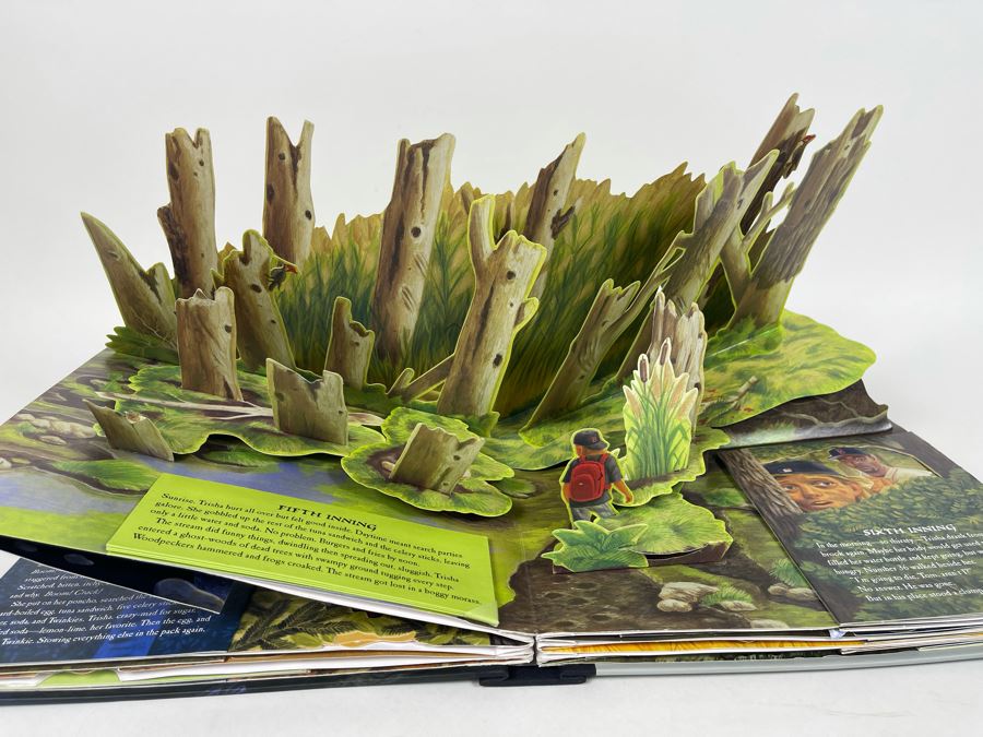 Stephen King The Girl Who Loved Tom Gordon Pop-Up Book [Photo 6]
