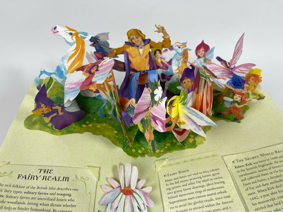 Fairies And Magical Creatures Pop-up Book [Photo 4]