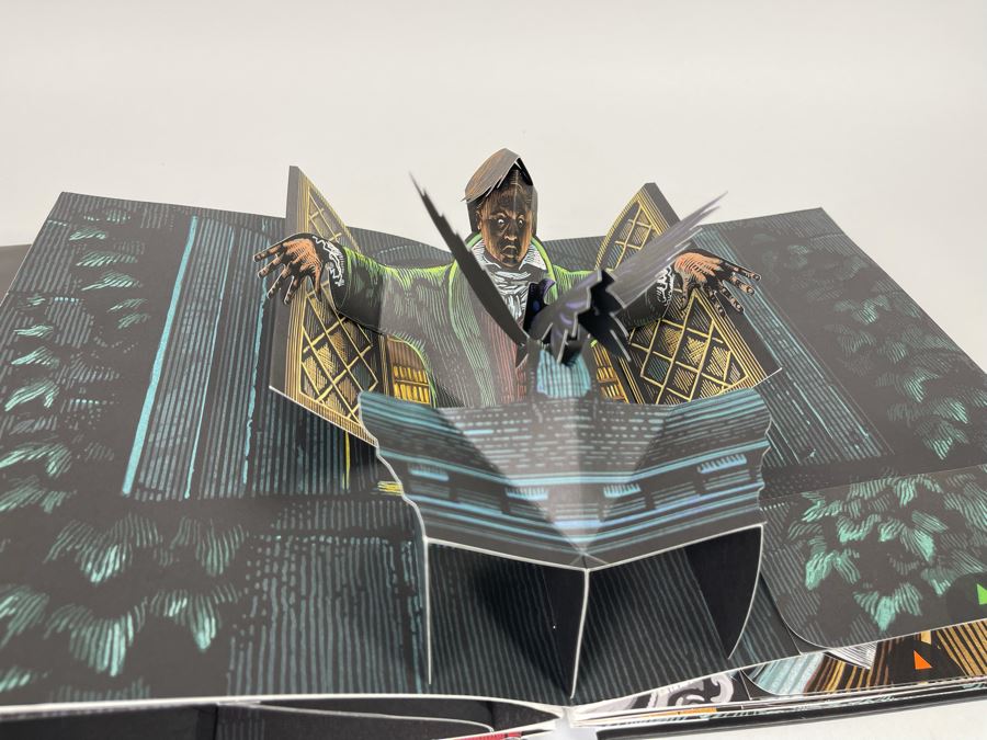 Edgar Allan Poe The Raven Pop-Up Book [Photo 6]