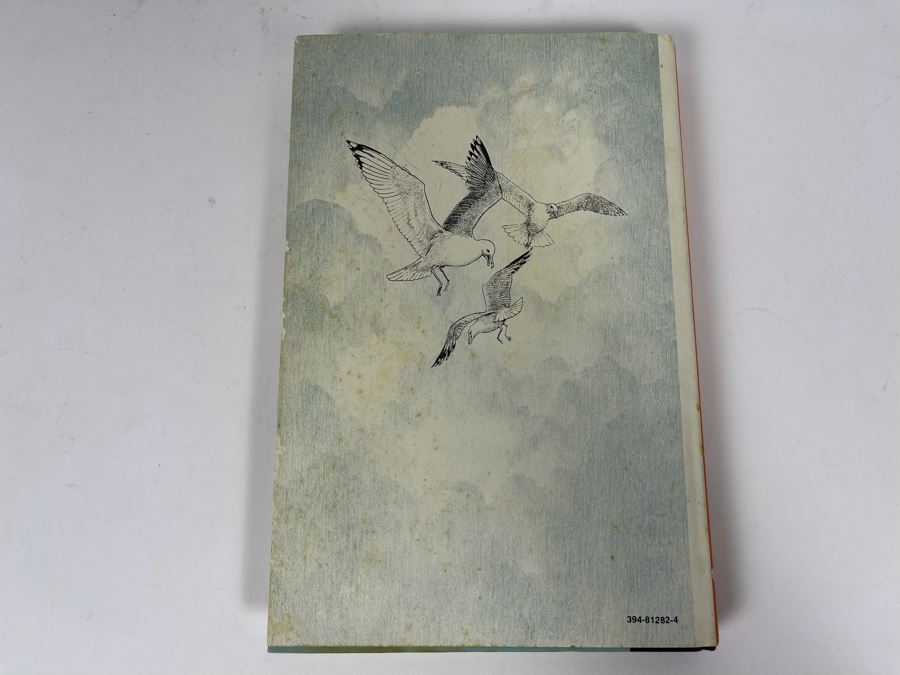 Early Copy Of James And The Giant Peach Hardcover Book With Dust Jacket By Roald Dahl [Photo 2]