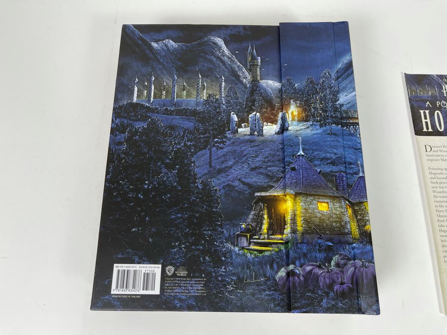 Pop-Up Guide To Hogwarts From The Films Of Harry Potter Deluxe Edition Retails $75 [Photo 4]