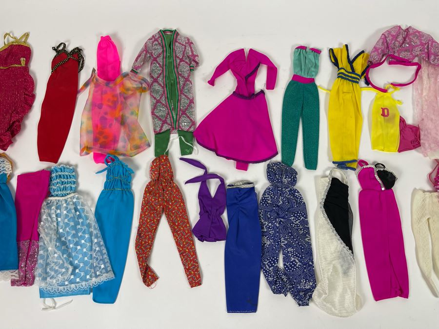 Collection Of Mattel Barbie Clothes [Photo 1]