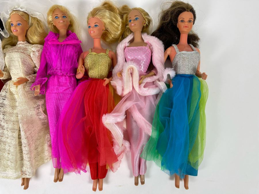 Nine Mattel Barbie Dolls Out Of Package [Photo 3]