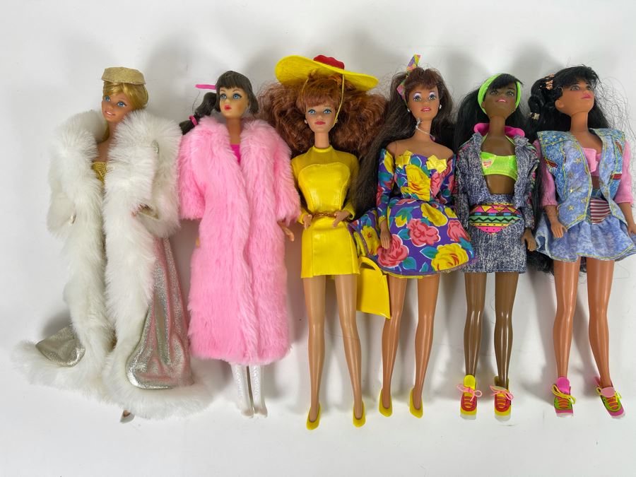 Six Mattel Barbie Dolls Out Of Package [Photo 2]