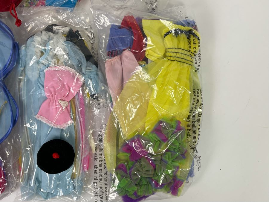 Collection Of Mattel Barbie Clothes [Photo 6]