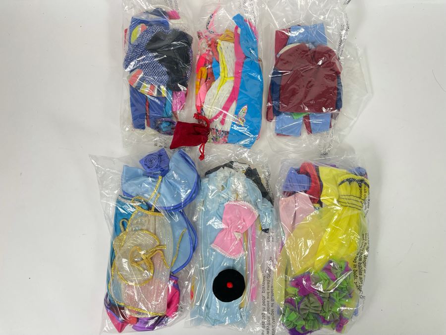 Collection Of Mattel Barbie Clothes [Photo 2]