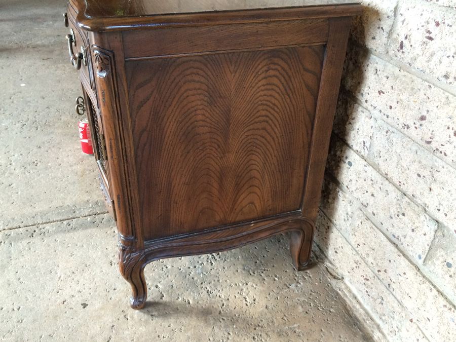 Henredon Nightstand [Photo 8]