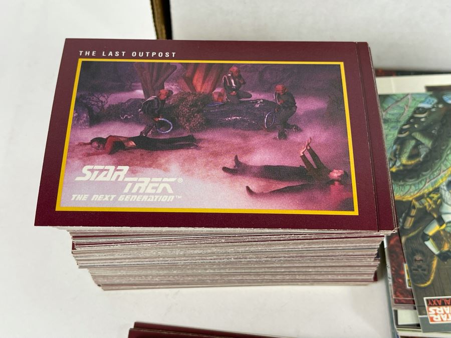 JUST ADDED - Topps Jurassic Park, Star Wars Galaxy And Star Trek The Next Generation Trading Cards [Photo 12]
