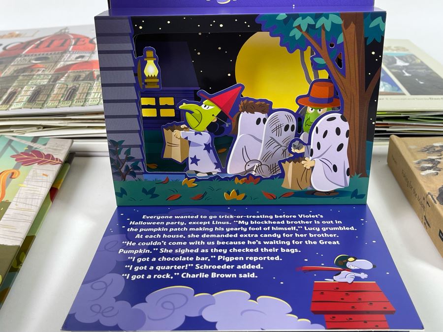 JUST ADDED - Pop-Up Book Collection: Fishing For The Moon By Lulu Hansen, Architecture, America's National Parks, Leaves And Charlie Brown It's The Great Pumpkin [Photo 7]