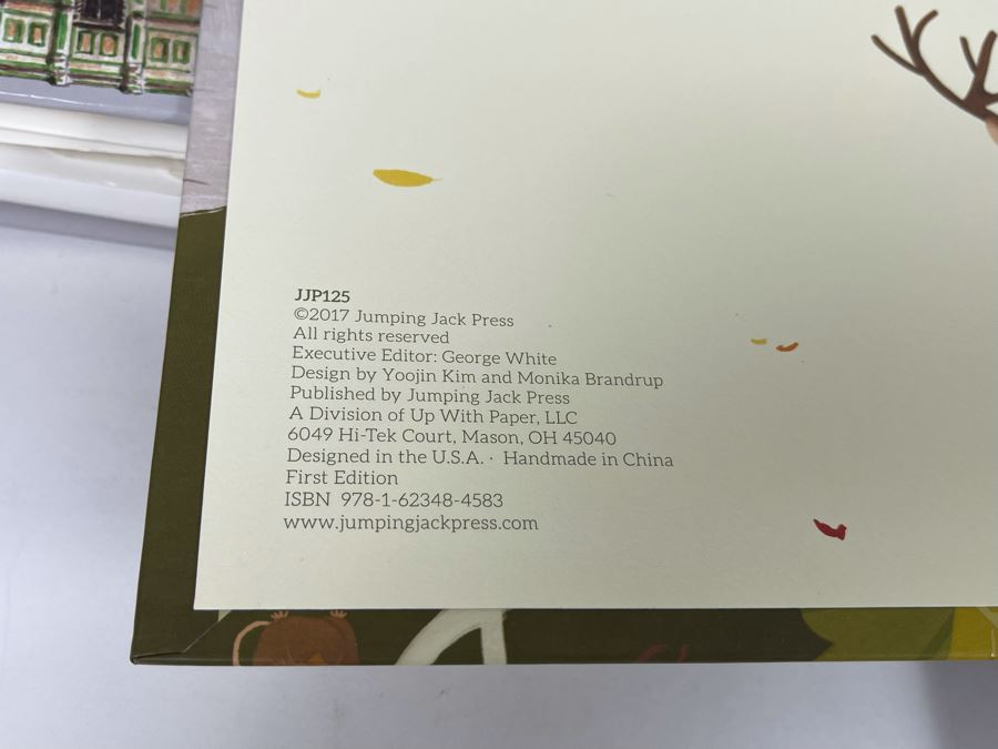 JUST ADDED - Pop-Up Book Collection: Fishing For The Moon By Lulu Hansen, Architecture, America's National Parks, Leaves And Charlie Brown It's The Great Pumpkin [Photo 10]