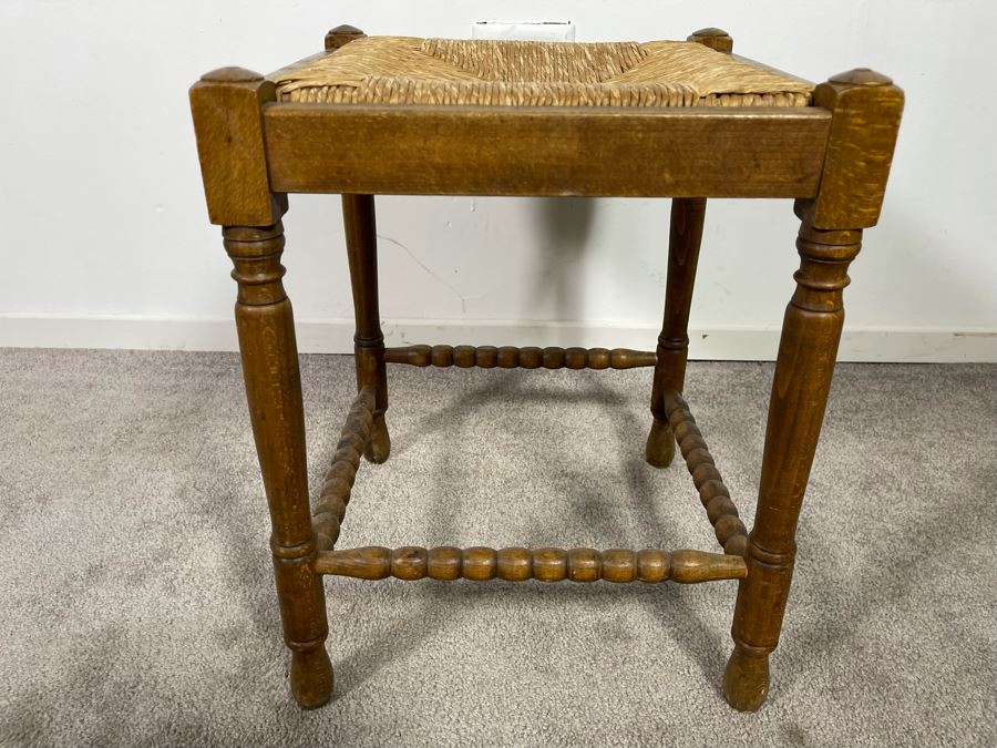 Vintage Rush Seat Stool 14W X 14D X 18H [Photo 7]