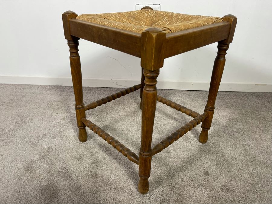 Vintage Rush Seat Stool 14W X 14D X 18H [Photo 3]