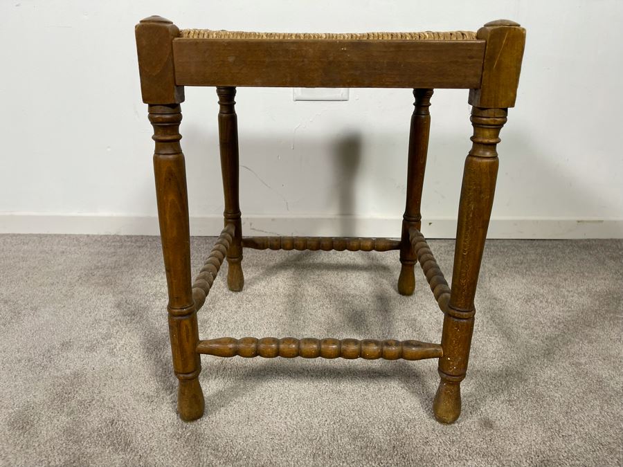 Vintage Rush Seat Stool 14W X 14D X 18H [Photo 5]