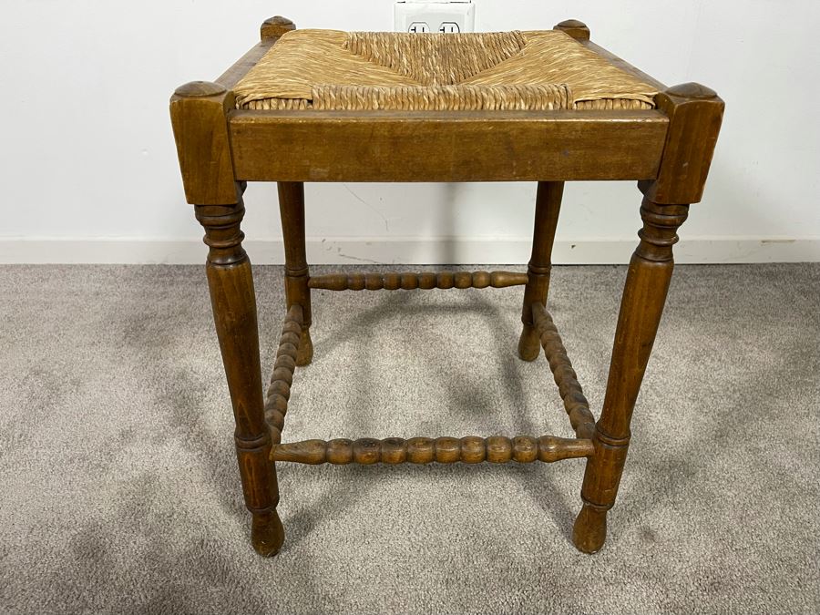 Vintage Rush Seat Stool 14W X 14D X 18H [Photo 2]