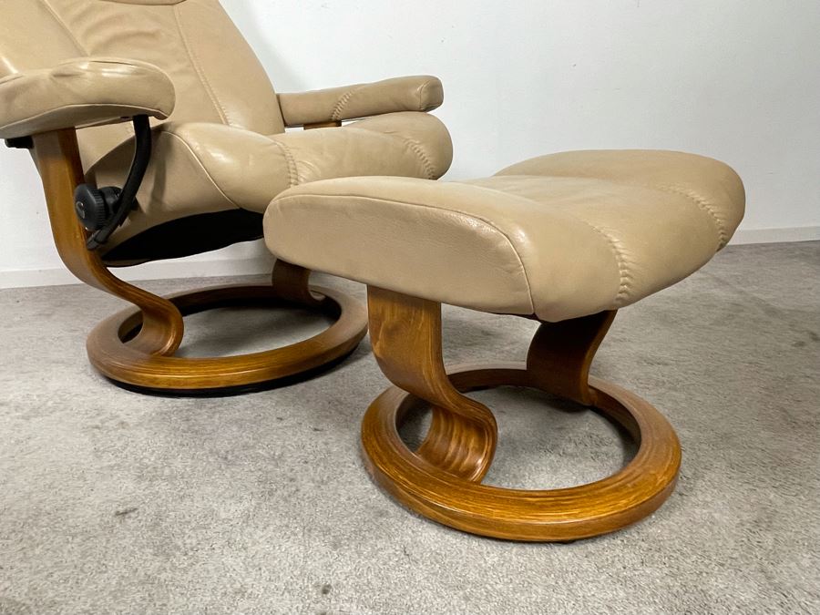 Ekornes Stressless Chair With Ottoman Made In Norway [Photo 5]