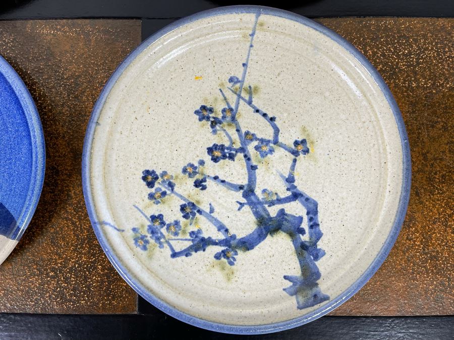 Collection Of Six Signed Studio Pottery Plates 10W - 12W [Photo 5]