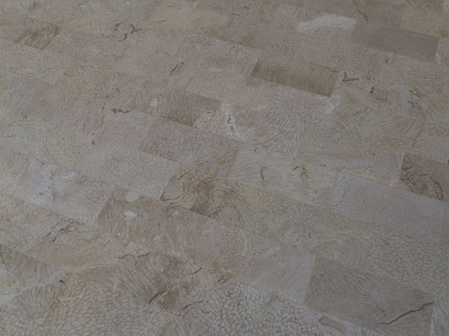 White Side Table [Photo 4]