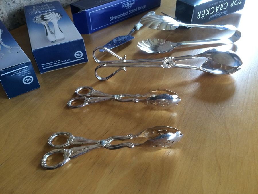 Serving Accessories - 9 Piece Lot [Photo 4]