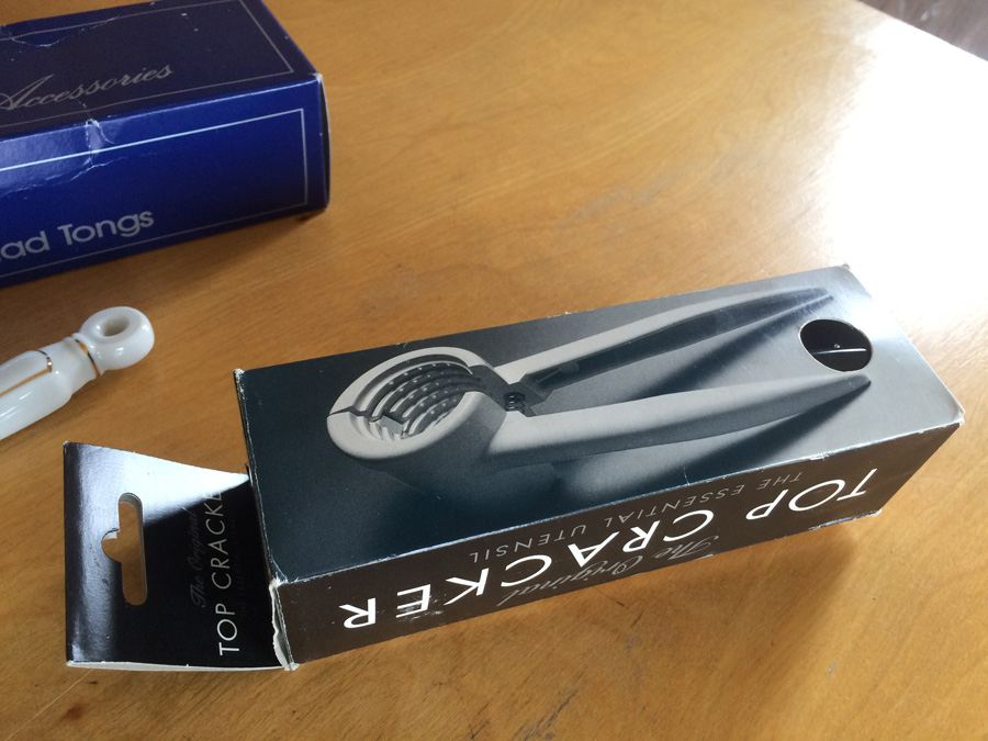 Serving Accessories - 9 Piece Lot [Photo 7]