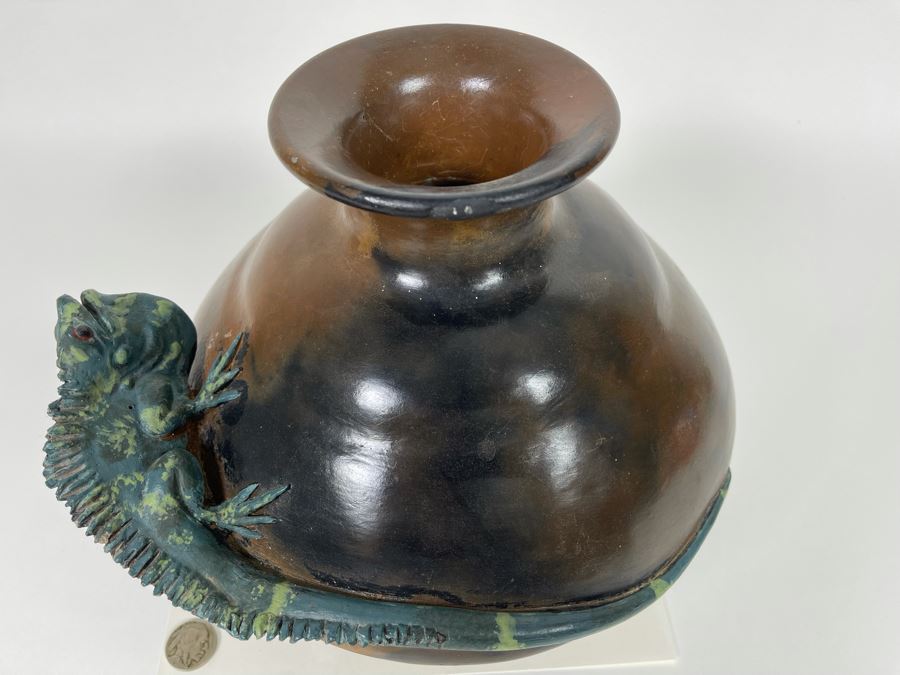 Large Pottery Vessel With Lizard 10W X 9H [Photo 8]