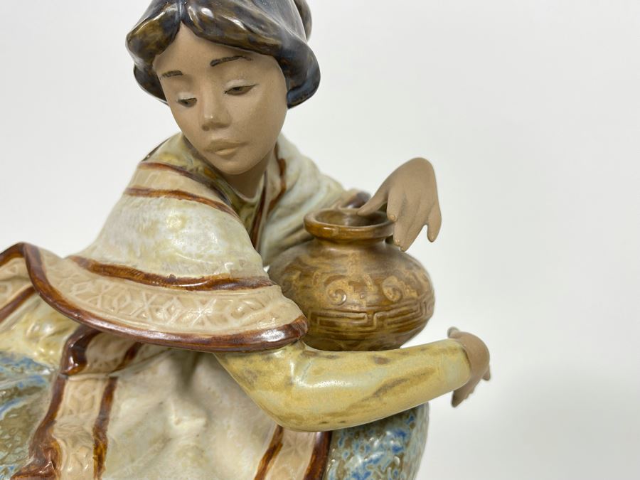 Large Lladro Figurine Andean Country Girl Gres Finish Retired #2175 10W X 10.5H [Photo 8]