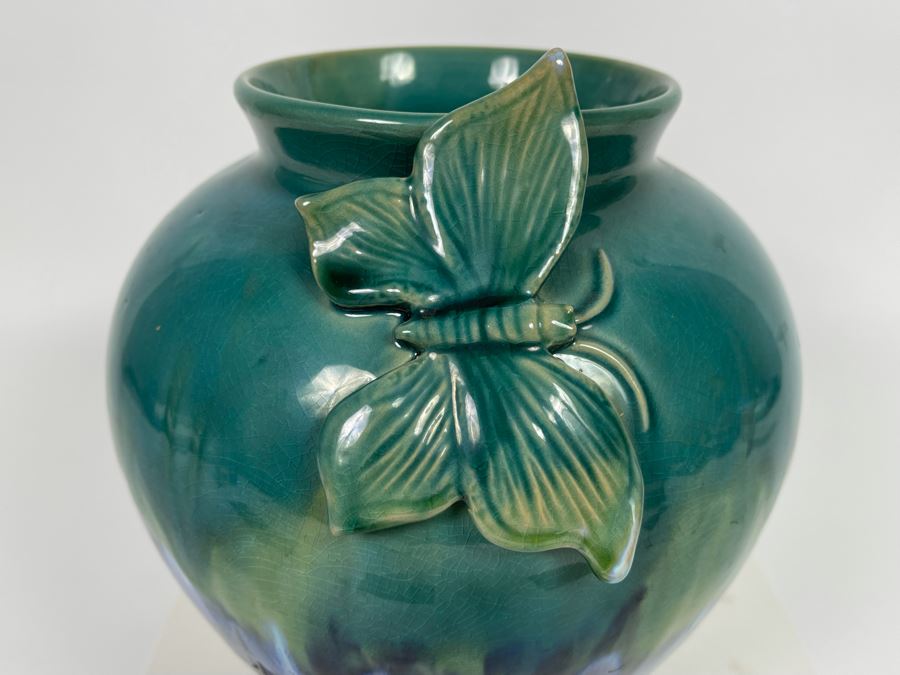 Vase With Butterfly 8.5W X 10H [Photo 3]