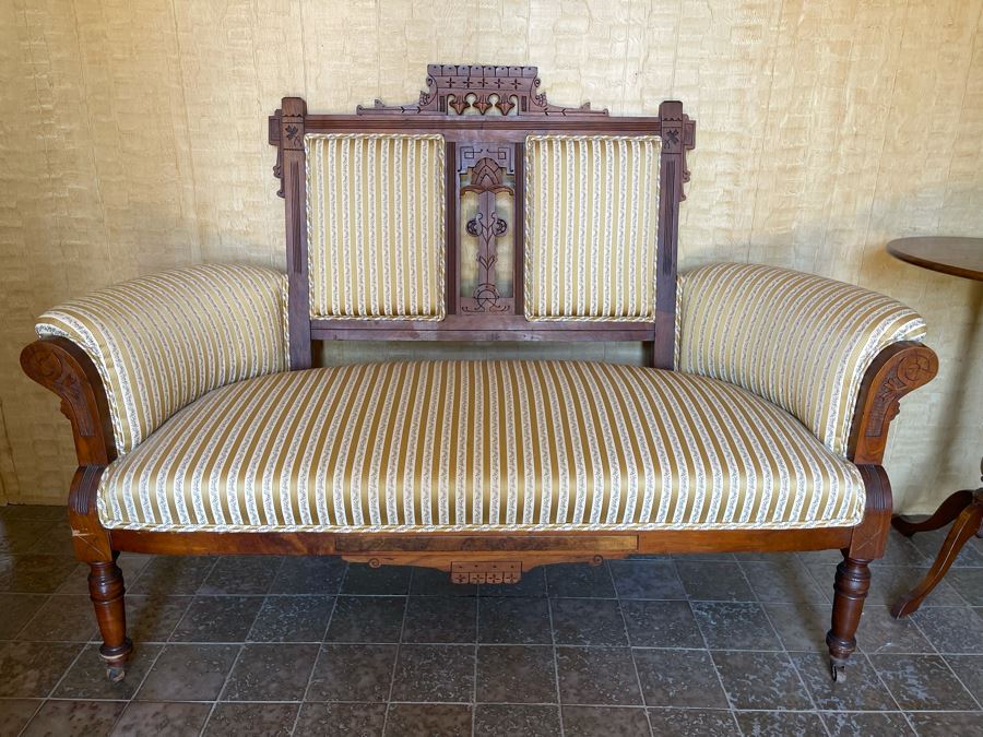 Antique Eastlake Victorian Era Carved Wooden Loveseat Settee Sofa 56W X