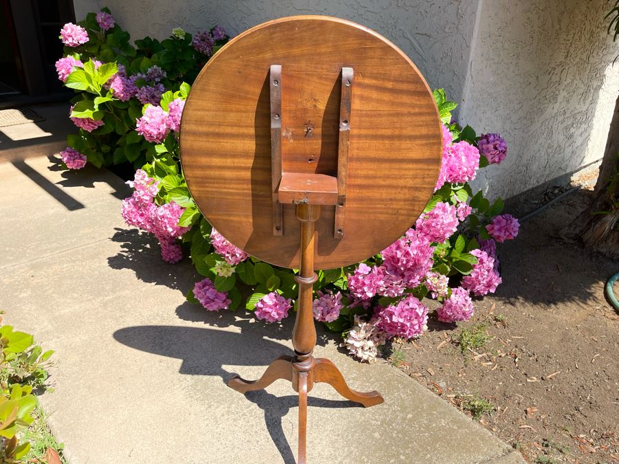 Antique Queen Anne Style Inlaid Tilt-Top Pedestal Table 22R X 28H [Photo 4]