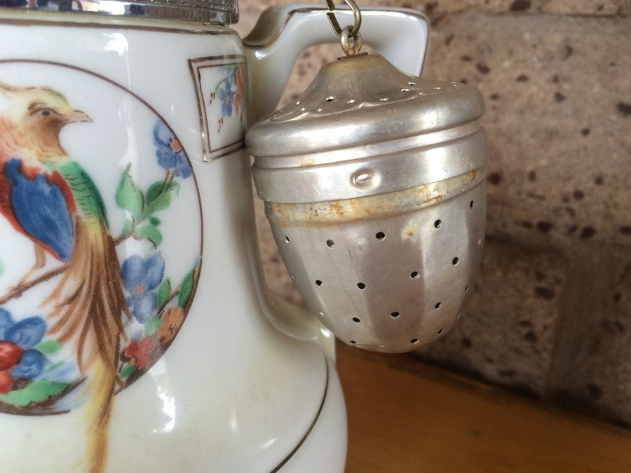 Royal Rochester Royalite Teapot and Dish Hand Decorated [Photo 8]