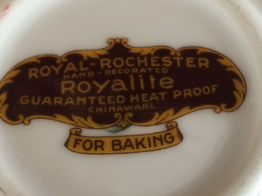Royal Rochester Royalite Teapot and Dish Hand Decorated [Photo 16]