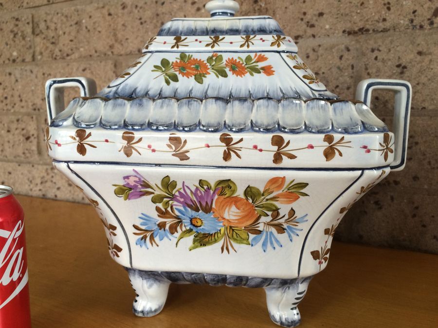 Large Soup Tureen [Photo 7]