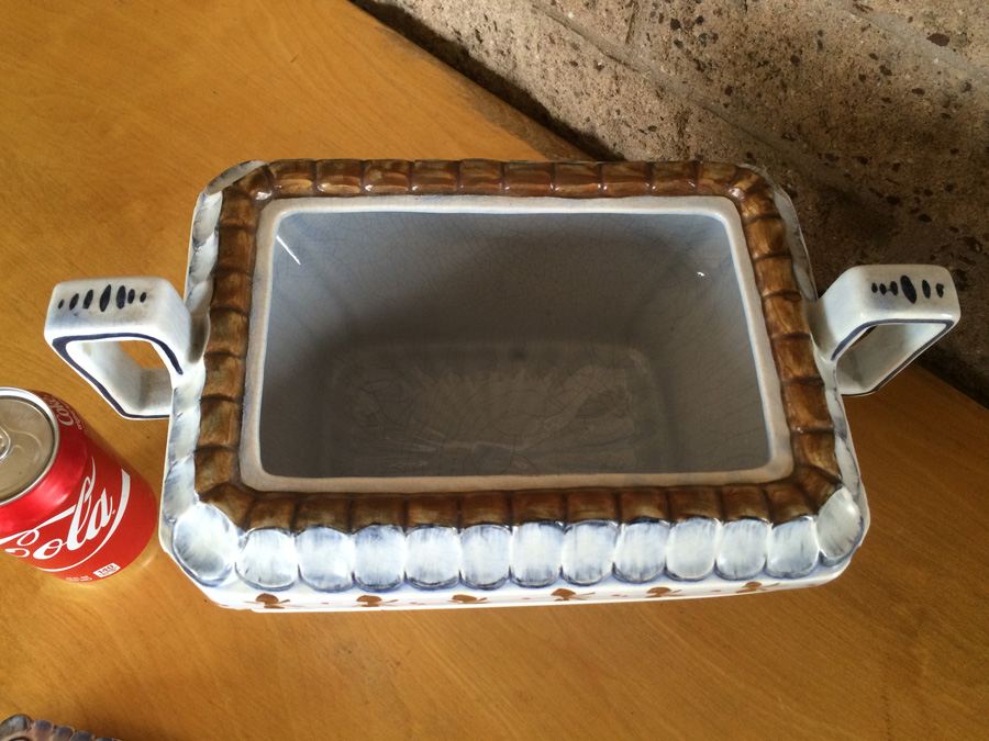 Large Soup Tureen [Photo 9]