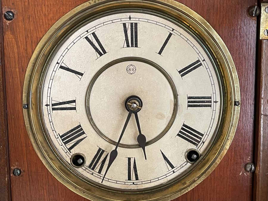 Working Eastlake Victorian Era Mechanical Clock With Key By Seth Thomas 13.5W X 5D X 23.5H [Photo 11]