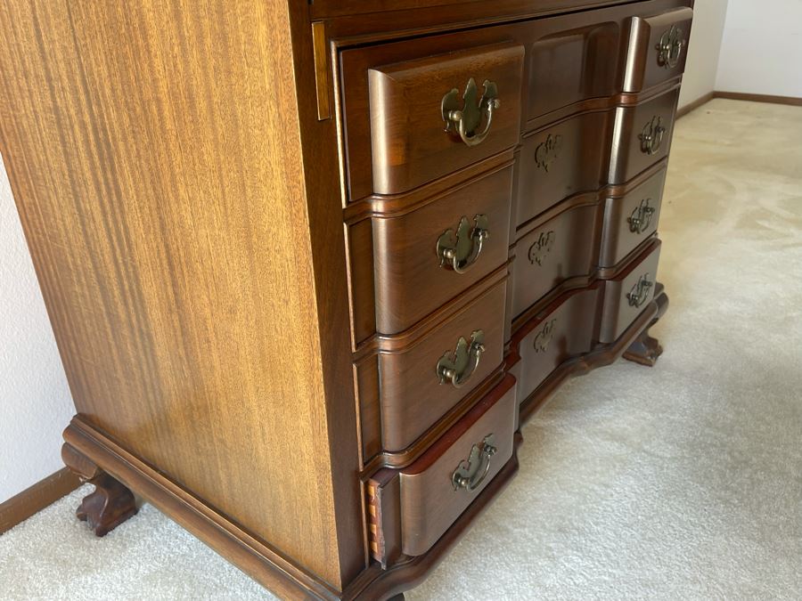 Vintage Mahogany Secretary Desk With Secret Compartments And Lockable Drawers 36W X 22D X 41H [Photo 10]