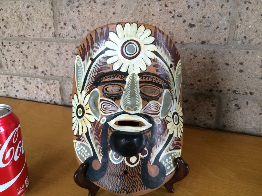 Hand Painted Mask [Photo 2]