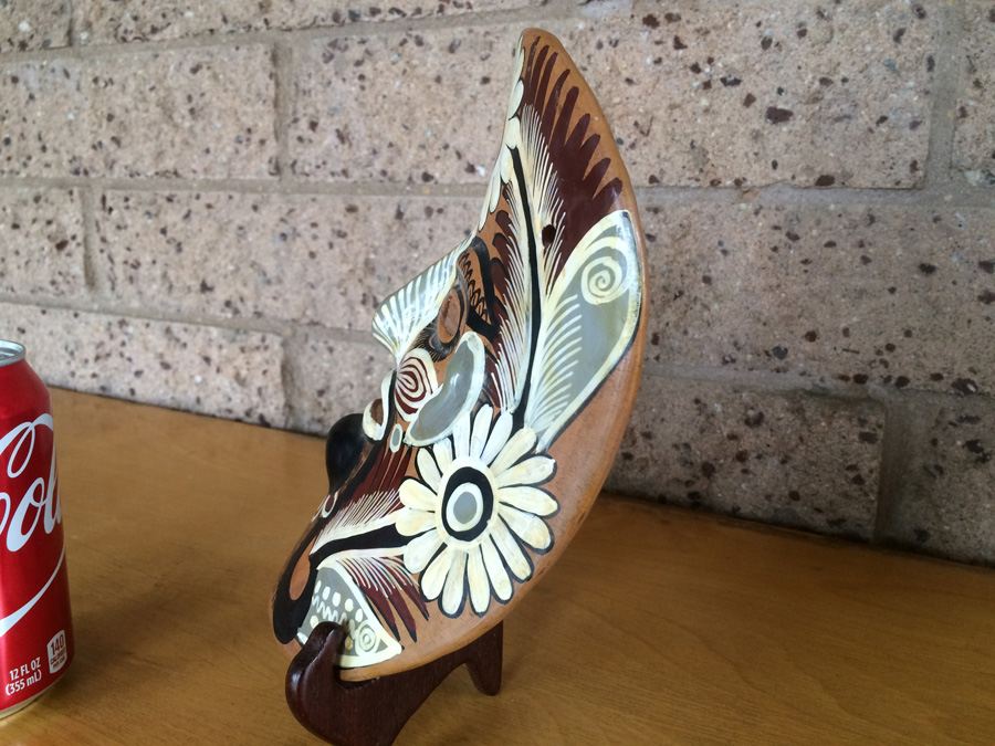 Hand Painted Mask [Photo 4]