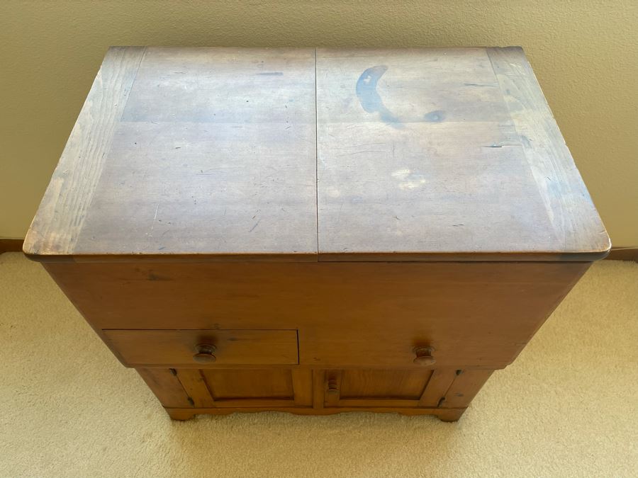 Antique Primitive Pine Cabinet 29W X 18D X 29H [Photo 4]