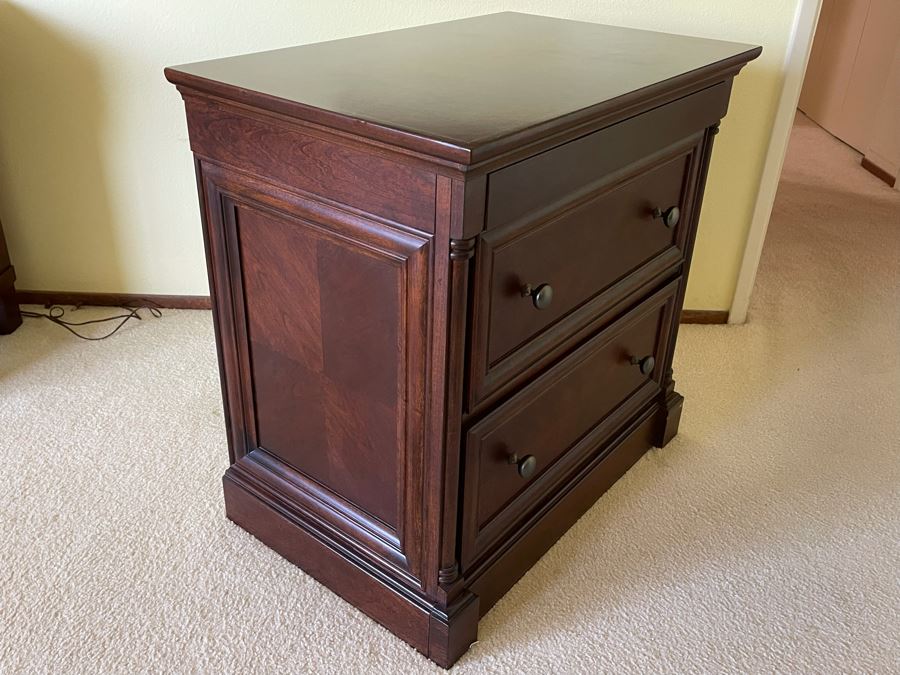 Heritage Wooden Chest Of Drawers Nightstand With Hidden Top Jewelry Drawer [Photo 7]