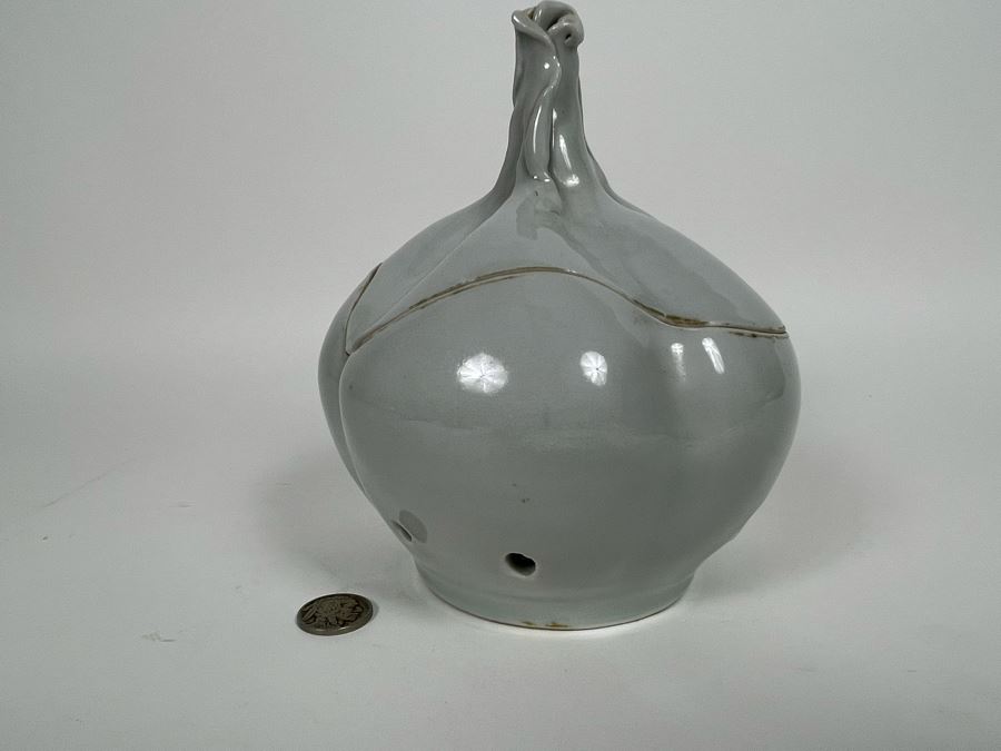 Signed Art Pottery [Photo 2]