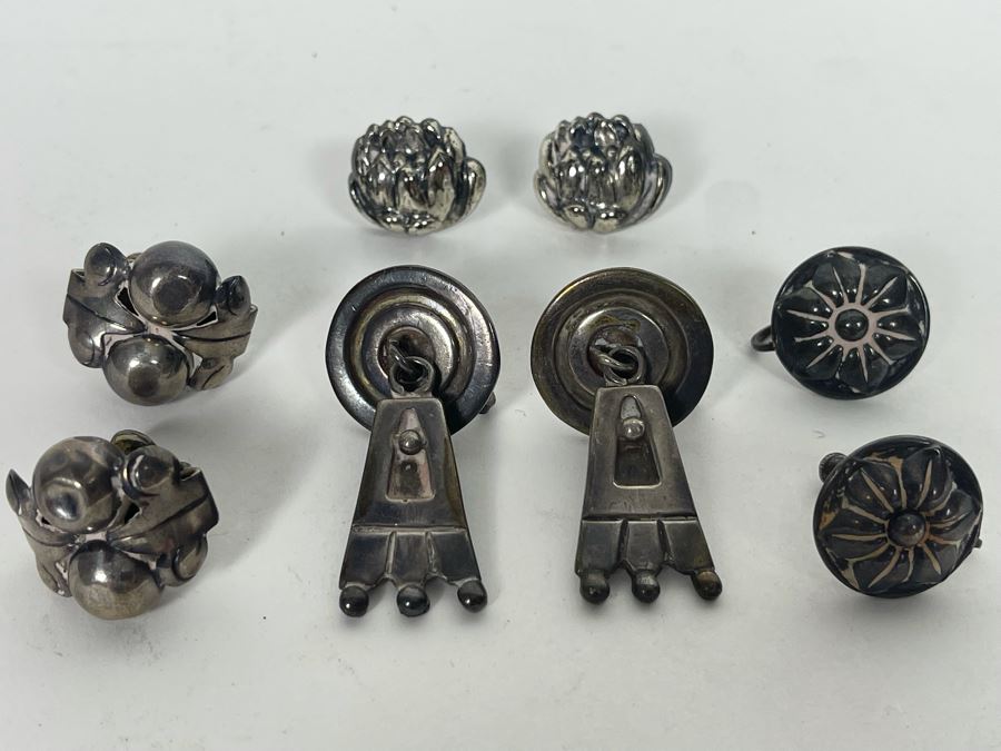 Collection Of Vintage Sterling Silver Screw Back Earrings 38.9g [Photo 1]