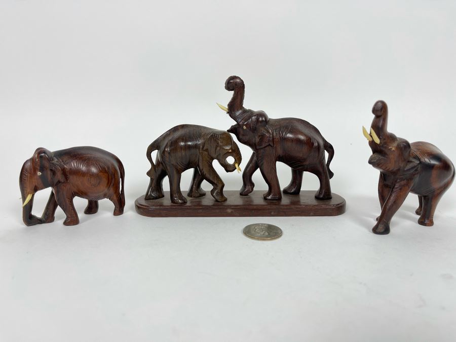 Set Of Carved Wooden Elephants From India (Center Elephant Is 6L)