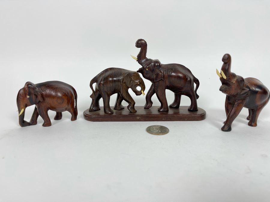 Set Of Carved Wooden Elephants From India (Center Elephant Is 6L) [Photo 1]