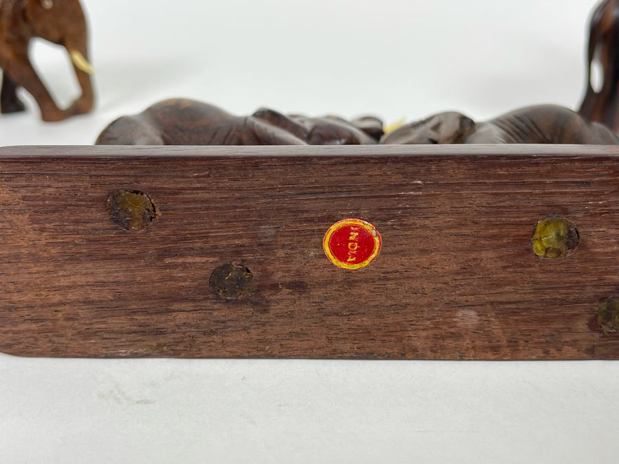 Set Of Carved Wooden Elephants From India (Center Elephant Is 6L) [Photo 10]