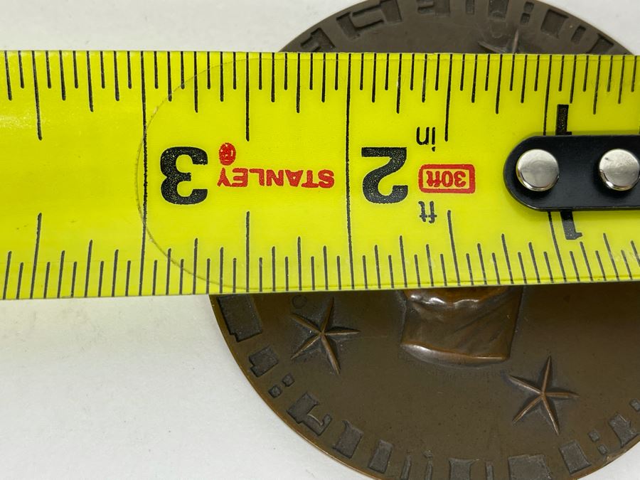 Vintage Dwight D Eisenhower Medallion 2.75R [Photo 8]