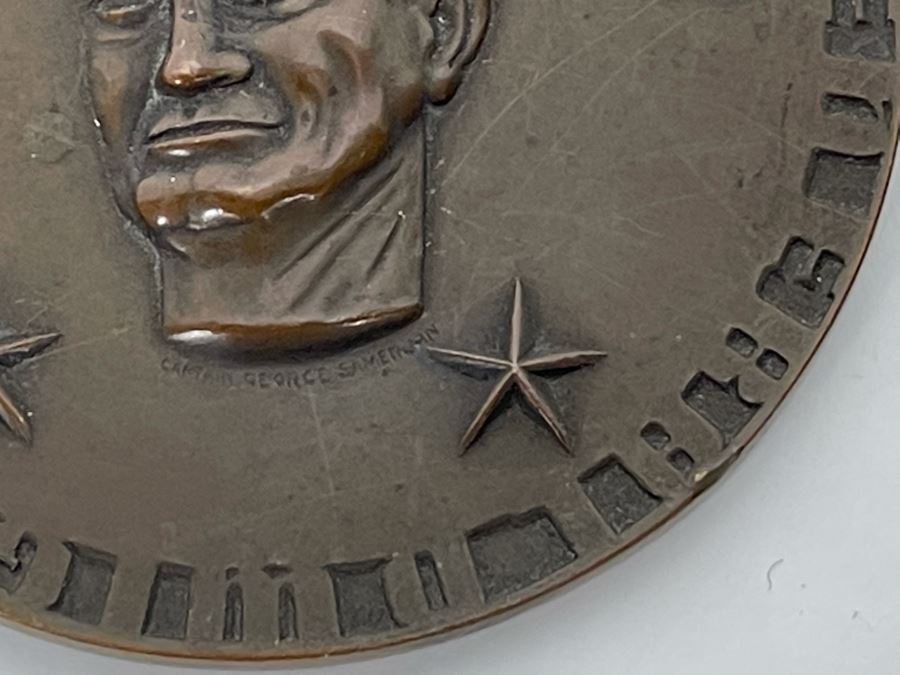 Vintage Dwight D Eisenhower Medallion 2.75R [Photo 4]